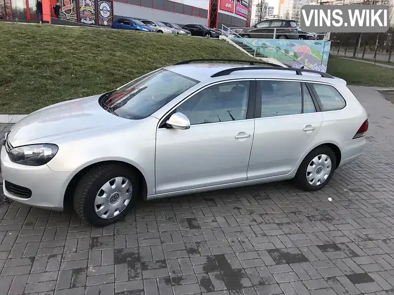 Универсал Volkswagen Golf 2012 1.2 л. Автомат обл. Киевская, Киев - Фото 1/21