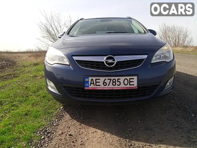 Універсал Opel Astra 2011 1.3 л. Ручна / Механіка обл. Харківська, Ізюм - Фото 1/21