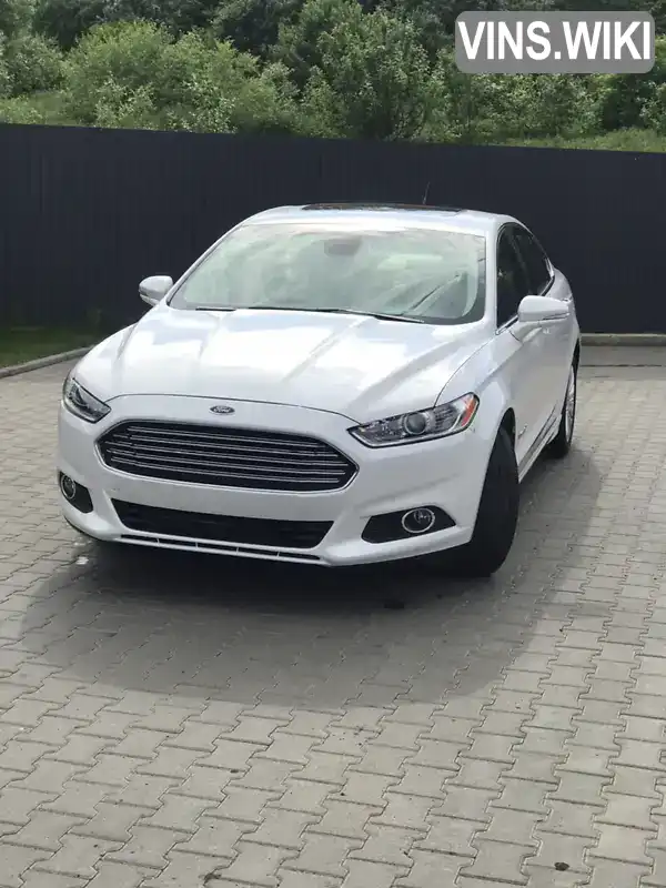 Седан Ford Fusion 2013 2 л. Автомат обл. Закарпатська, Виноградів - Фото 1/18