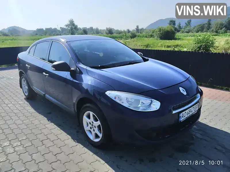 Седан Renault Fluence 2011 1.6 л. Ручна / Механіка обл. Закарпатська, Мукачево - Фото 1/21