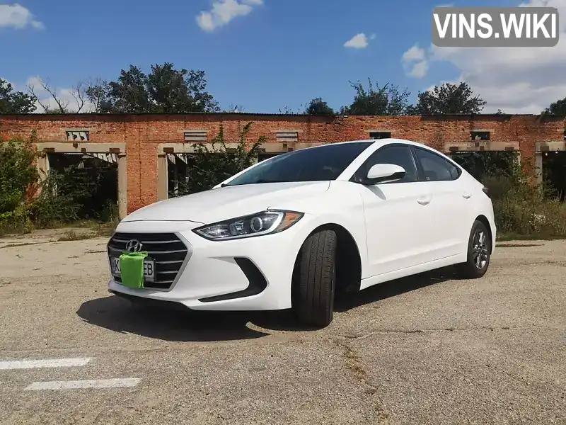 Седан Hyundai Elantra 2018 2 л. Автомат обл. Київська, Київ - Фото 1/17