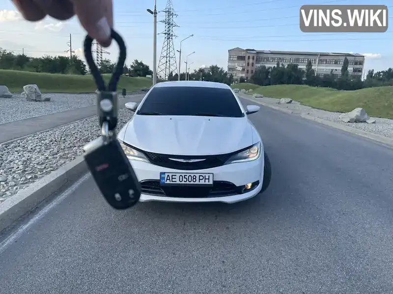 Седан Chrysler 200 2014 2.4 л. Автомат обл. Дніпропетровська, Дніпро (Дніпропетровськ) - Фото 1/21