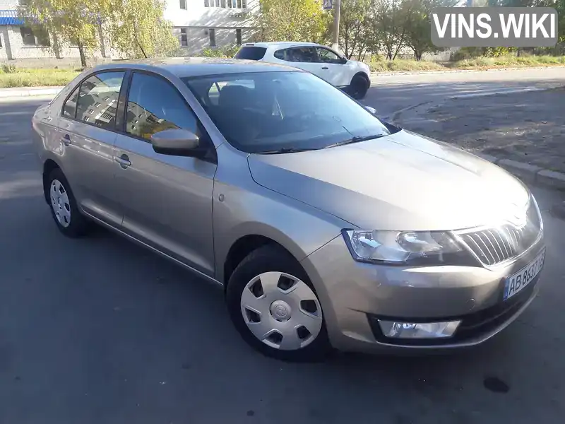 Ліфтбек Skoda Rapid 2015 1.2 л. Ручна / Механіка обл. Житомирська, Звягель - Фото 1/21