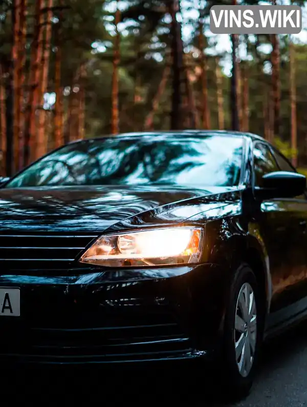 Седан Volkswagen Jetta 2015 1.4 л. Ручна / Механіка обл. Полтавська, Полтава - Фото 1/10