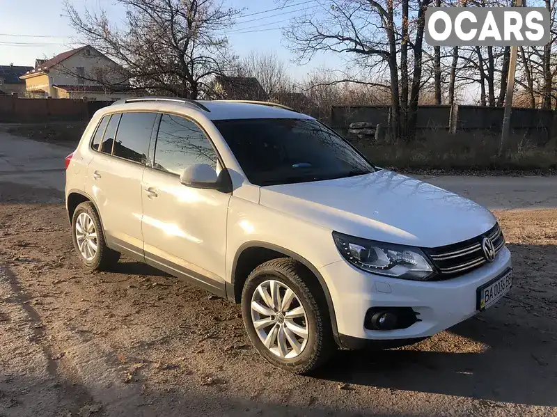 Внедорожник / Кроссовер Volkswagen Tiguan 2016 2 л. Автомат обл. Кировоградская, Кропивницкий (Кировоград) - Фото 1/12