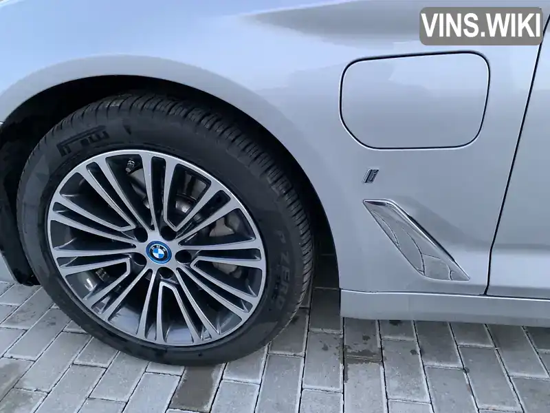 WBAJA9C52JB250811 BMW 5 Series 2018 Седан 2 л. Фото 6