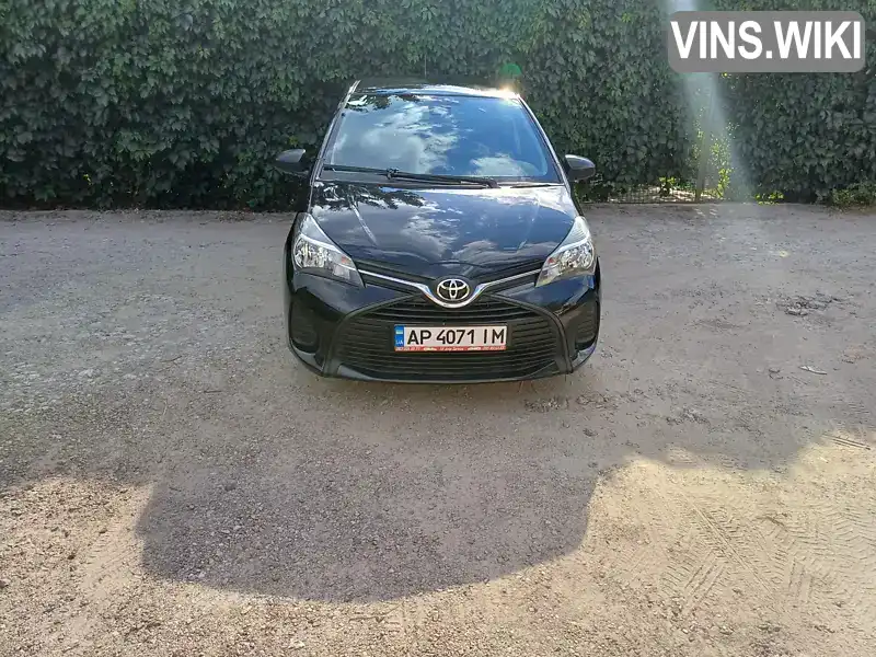 Хетчбек Toyota Yaris 2017 1.5 л. Варіатор обл. Запорізька, Запоріжжя - Фото 1/19