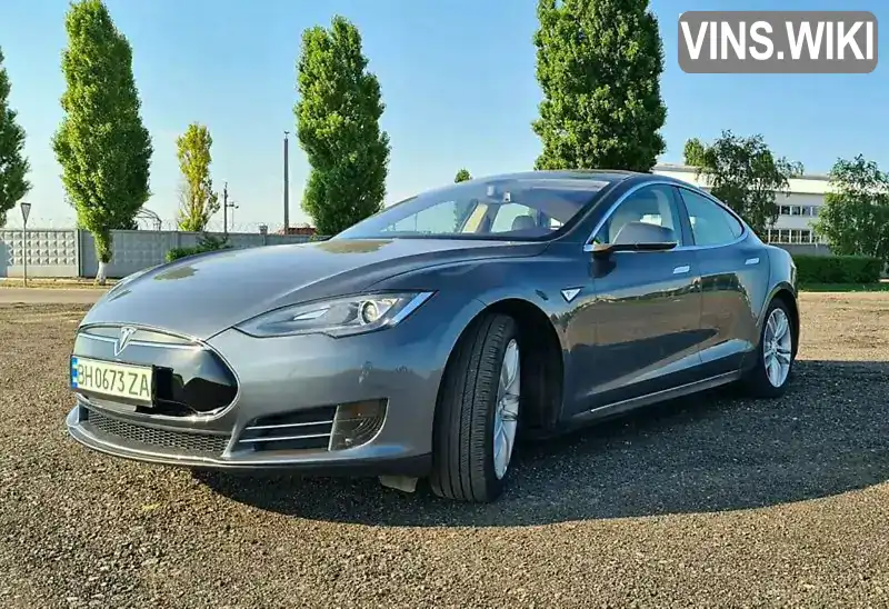 Лифтбек Tesla Model S 2013 null_content л. обл. Закарпатская, Тячев - Фото 1/21