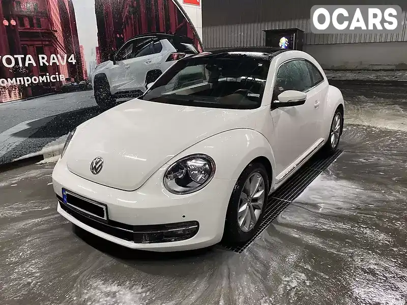 Хэтчбек Volkswagen Beetle 2013 2 л. Автомат обл. Львовская, Львов - Фото 1/21