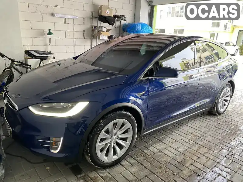 Позашляховик / Кросовер Tesla Model X 2016 null_content л. обл. Харківська, Харків - Фото 1/7