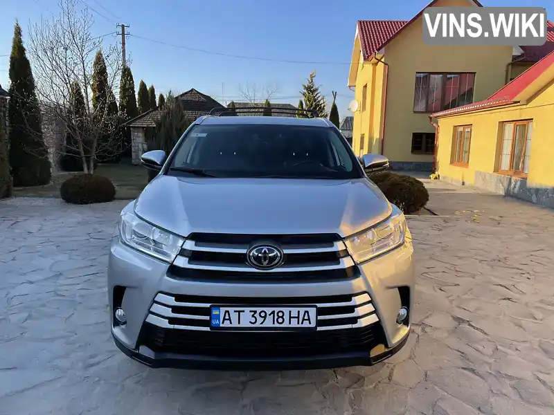 Внедорожник / Кроссовер Toyota Highlander 2018 3.5 л. Автомат обл. Ивано-Франковская, Ивано-Франковск - Фото 1/21