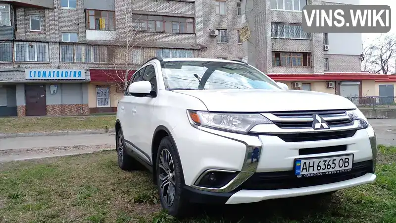 Позашляховик / Кросовер Mitsubishi Outlander 2015 2.4 л. Автомат обл. Дніпропетровська, Дніпро (Дніпропетровськ) - Фото 1/21