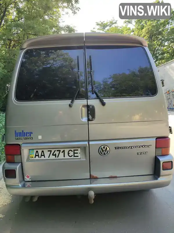 Седан Volkswagen Transporter 2000 2.5 л. Ручна / Механіка обл. Київська, Київ - Фото 1/20