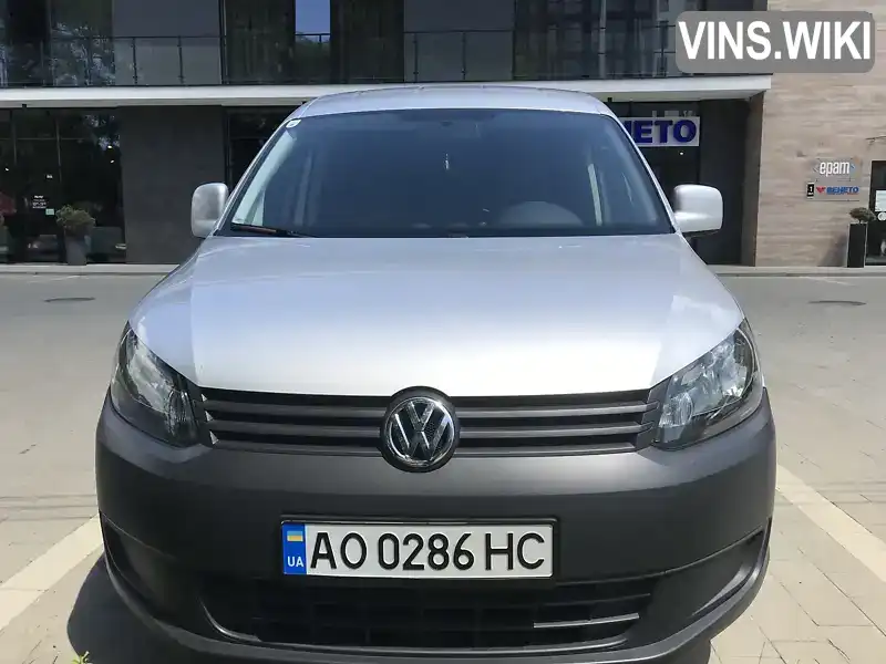 Минивэн Volkswagen Caddy 2013 2 л. Ручная / Механика обл. Закарпатская, Ужгород - Фото 1/18