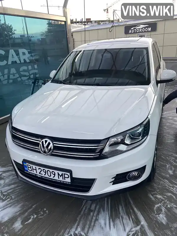 Позашляховик / Кросовер Volkswagen Tiguan 2012 2 л. Автомат обл. Одеська, Одеса - Фото 1/21