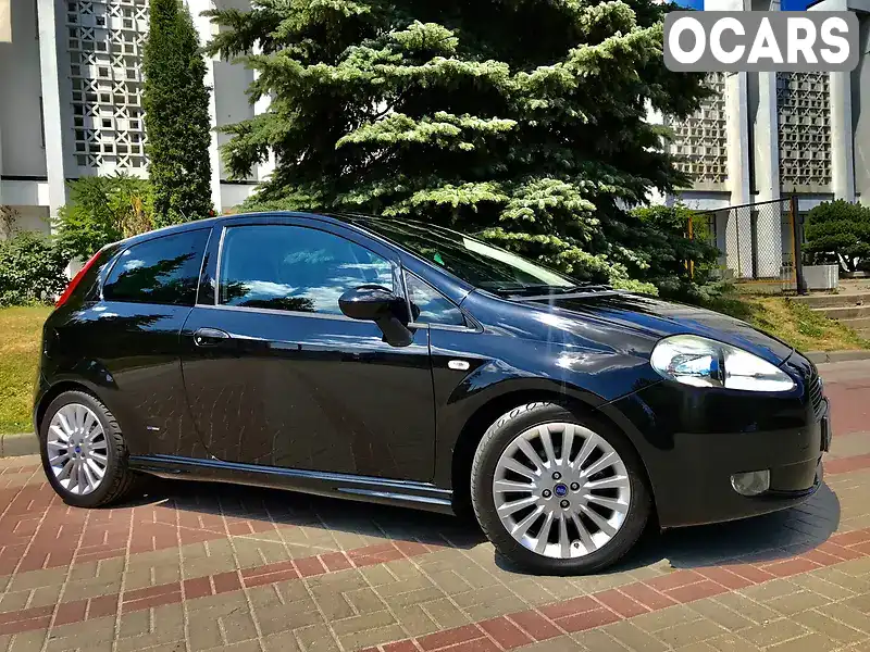 Купе Fiat Grande Punto 2007 1.3 л. Ручна / Механіка обл. Тернопільська, Тернопіль - Фото 1/11