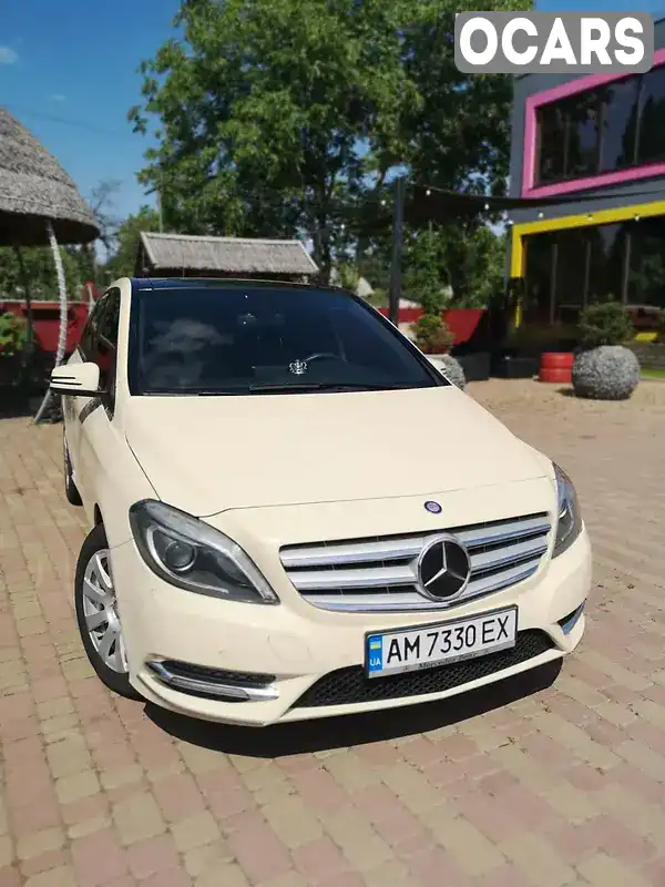 Хетчбек Mercedes-Benz B-Class 2014 1.5 л. Автомат обл. Житомирська, Коростень - Фото 1/21