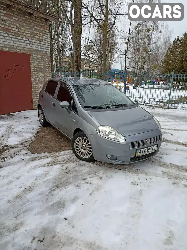 Хетчбек Fiat Grande Punto 2010 null_content л. Робот обл. Київська, Київ - Фото 1/8