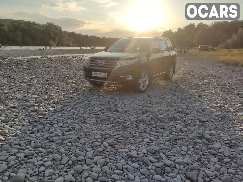 Позашляховик / Кросовер Toyota Highlander 2011 3.5 л. Автомат обл. Чернівецька, Чернівці - Фото 1/13