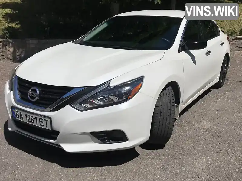 Седан Nissan Altima 2018 2.5 л. Варіатор обл. Київська, Київ - Фото 1/21