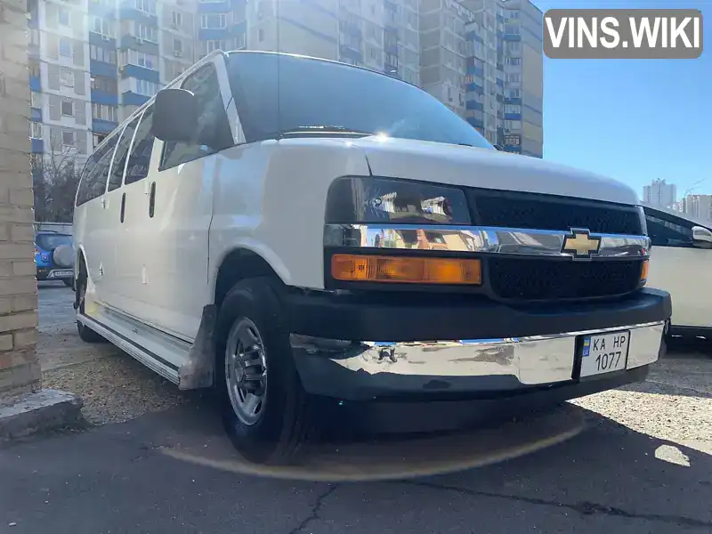 Мінівен Chevrolet Express 2018 6 л. Автомат обл. Київська, Київ - Фото 1/21