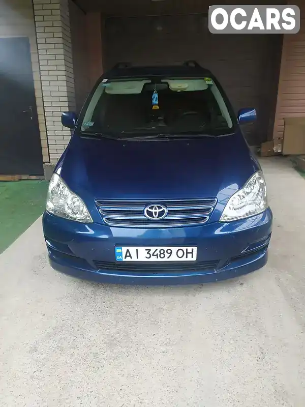 Мінівен Toyota Avensis Verso 2005 2 л. Ручна / Механіка обл. Київська, Київ - Фото 1/9