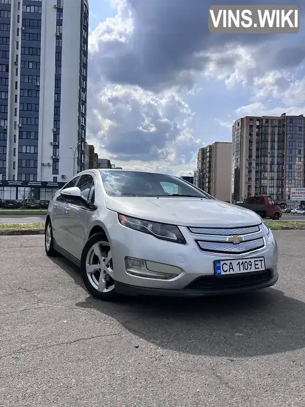 Хетчбек Chevrolet Volt 2013 1.4 л. Варіатор обл. Черкаська, Черкаси - Фото 1/13