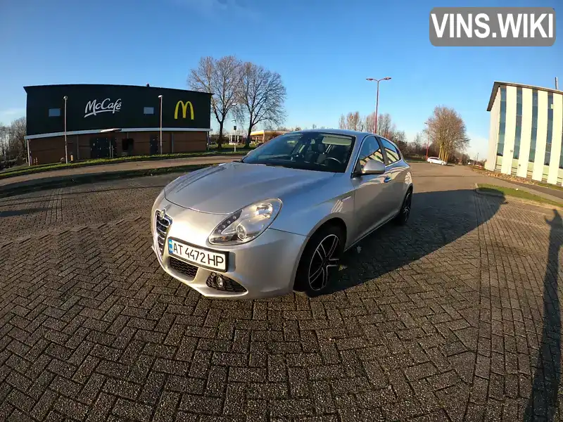 Хетчбек Alfa Romeo Giulietta 2011 1.4 л. Ручна / Механіка обл. Івано-Франківська, Івано-Франківськ - Фото 1/21