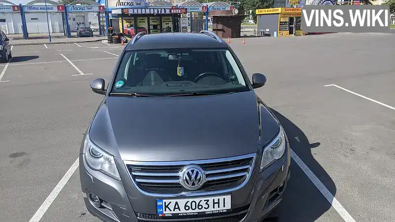 Внедорожник / Кроссовер Volkswagen Tiguan 2011 2 л. Автомат обл. Киевская, Софиевская Борщаговка - Фото 1/12