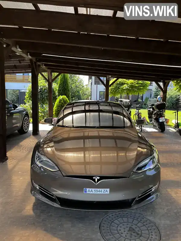 Седан Tesla Model S 2016 null_content л. Автомат обл. Киевская, Киев - Фото 1/17