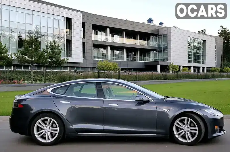 5YJSA1E20FF113091 Tesla Model S 2015 Лифтбек  Фото 2