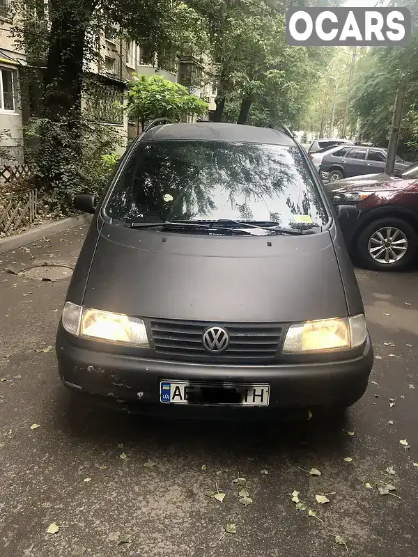 Минивэн Volkswagen Sharan 1999 1.8 л. Ручная / Механика обл. Днепропетровская, Днепр (Днепропетровск) - Фото 1/5