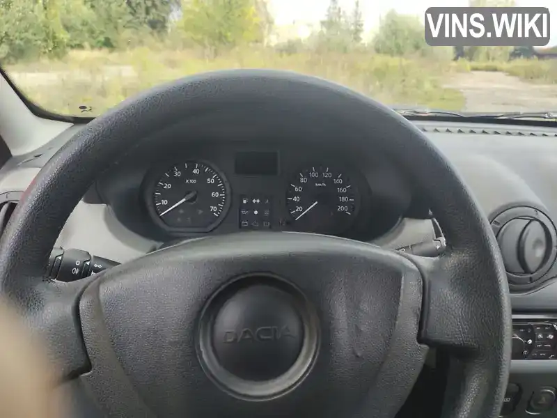 Хэтчбек Dacia Sandero 2009 1.4 л. Ручная / Механика обл. Сумская, Белополье - Фото 1/11