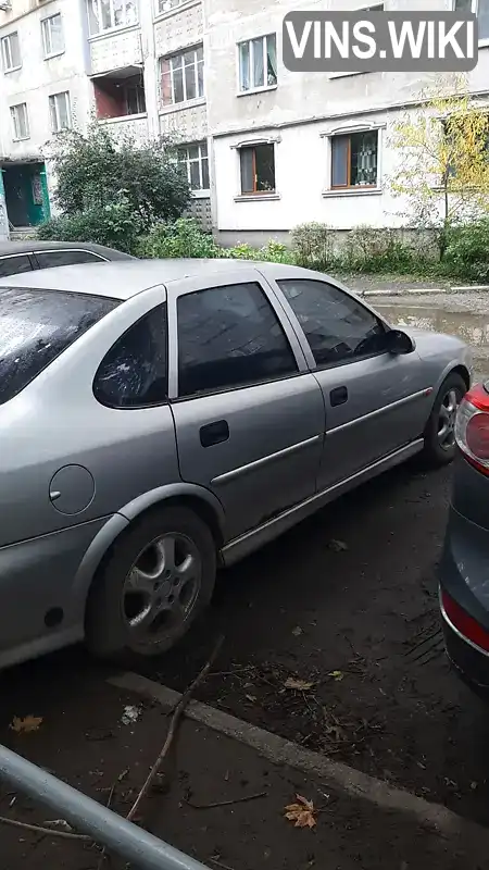 Седан Opel Vectra 2000 2 л. Автомат обл. Харківська, Харків - Фото 1/5