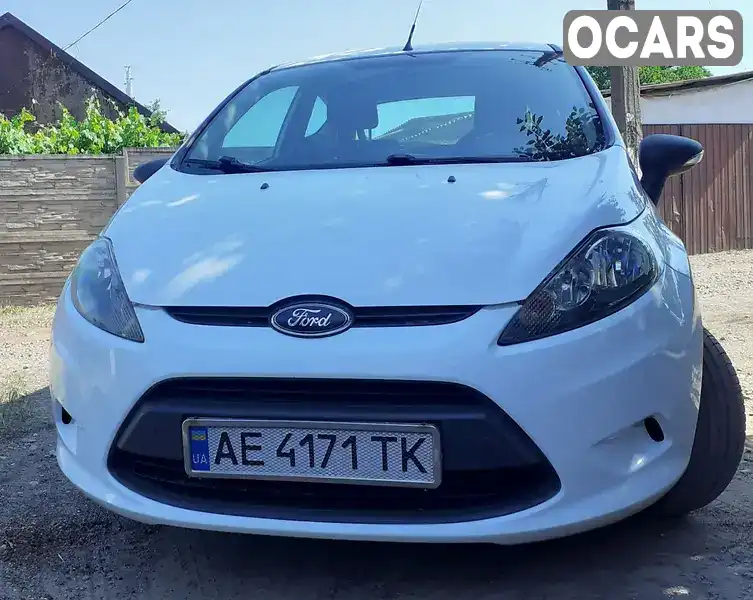 Хэтчбек Ford Fiesta 2012 1.4 л. Ручная / Механика обл. Днепропетровская, Кривой Рог - Фото 1/5