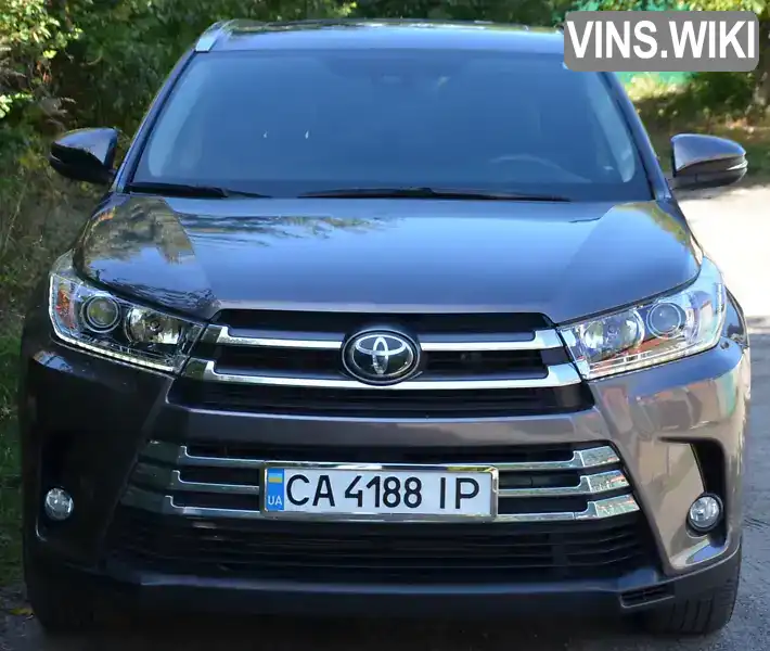 Позашляховик / Кросовер Toyota Highlander 2019 3.5 л. Автомат обл. Черкаська, Черкаси - Фото 1/21