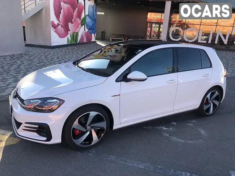 Хэтчбек Volkswagen Golf GTI 2019 2 л. Ручная / Механика обл. Киевская, Киев - Фото 1/21