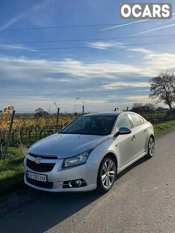 Седан Chevrolet Cruze 2014 1.4 л. Автомат обл. Київська, Київ - Фото 1/21