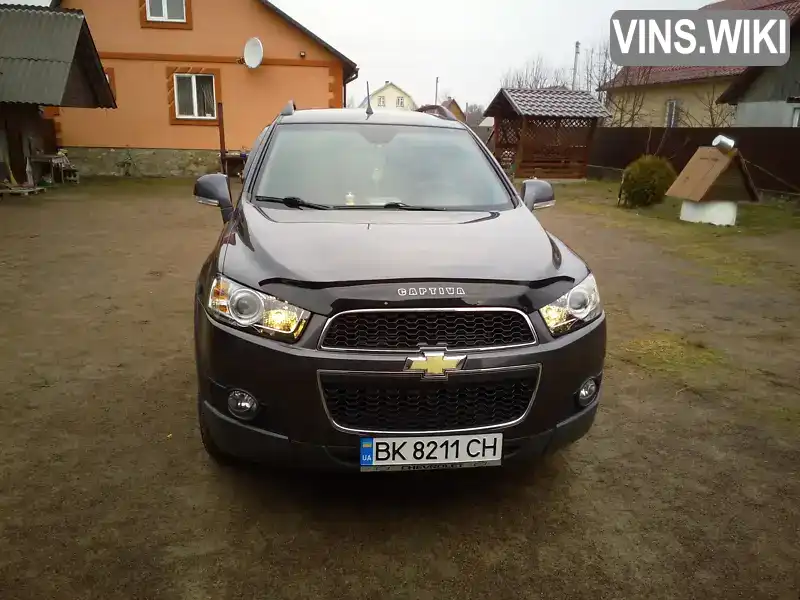 Внедорожник / Кроссовер Chevrolet Captiva 2013 2.2 л. Автомат обл. Ровенская, Сарны - Фото 1/8