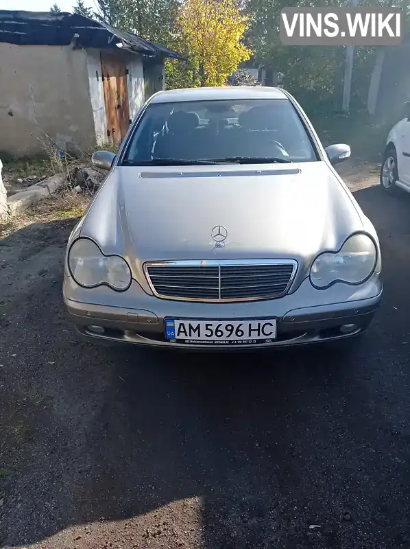 Седан Mercedes-Benz C-Class 2004 2.2 л. Автомат обл. Житомирская, Звягель - Фото 1/7