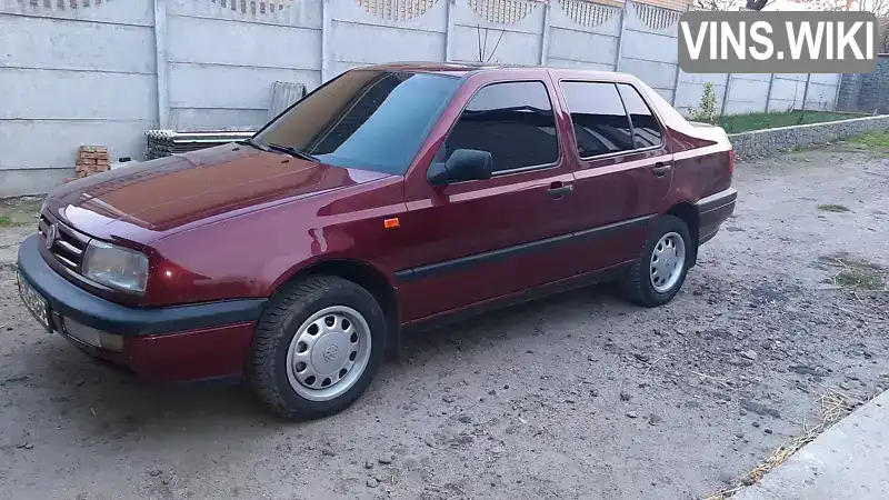 Седан Volkswagen Vento 1994 1.8 л. Ручная / Механика обл. Черкасская, Жашков - Фото 1/9