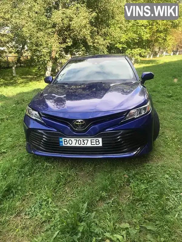 Седан Toyota Camry 2018 2.5 л. Автомат обл. Тернопольская, Тернополь - Фото 1/12