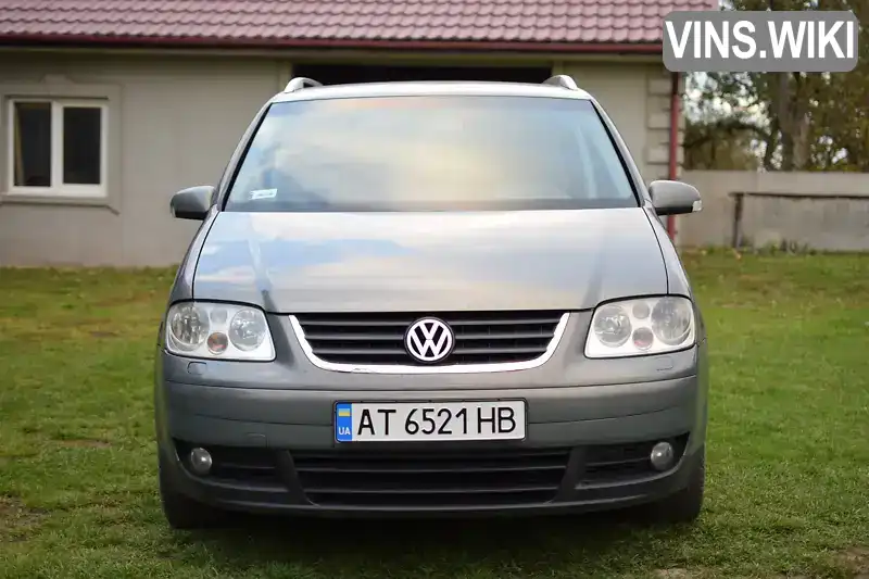 Мінівен Volkswagen Touran 2005 2 л. Ручна / Механіка обл. Івано-Франківська, Косів - Фото 1/21