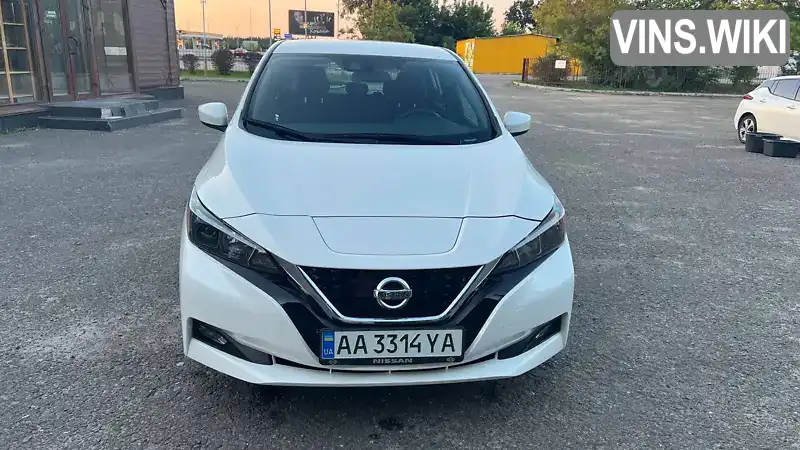 Хетчбек Nissan Leaf 2020 null_content л. Варіатор обл. Київська, Київ - Фото 1/15