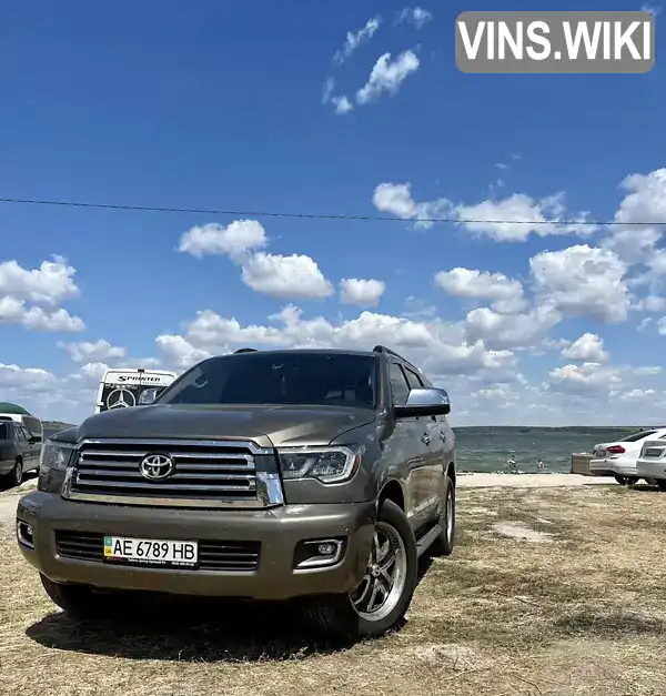 Позашляховик / Кросовер Toyota Sequoia 2017 5.7 л. Автомат обл. Дніпропетровська, Кривий Ріг - Фото 1/21