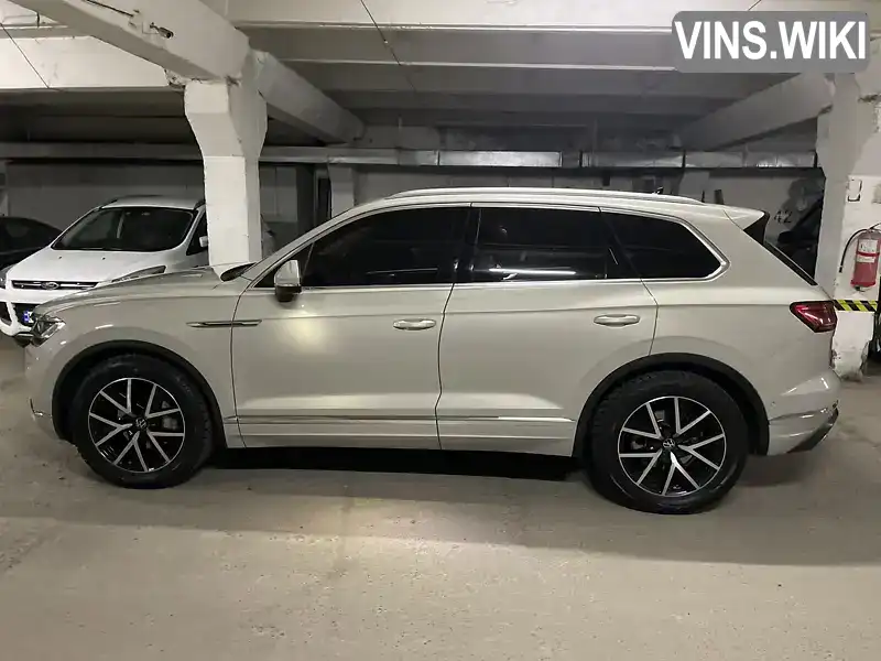 Позашляховик / Кросовер Volkswagen Touareg 2020 3 л. Типтронік обл. Київська, Вишгород - Фото 1/21