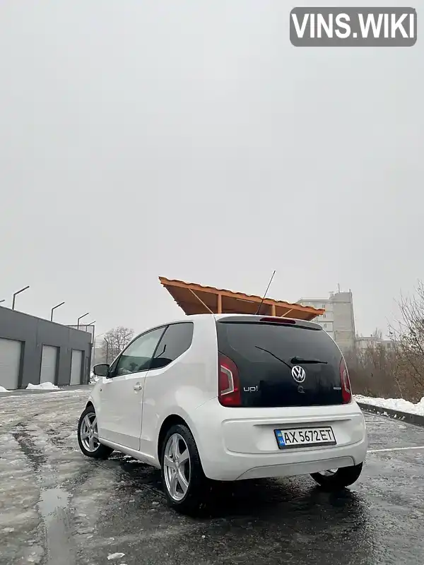 Хэтчбек Volkswagen Up 2012 1 л. Ручная / Механика обл. Харьковская, Харьков - Фото 1/15