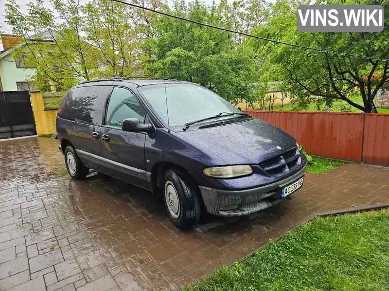 Мінівен Chrysler Voyager 1999 2.5 л. Ручна / Механіка обл. Закарпатська, Ужгород - Фото 1/12