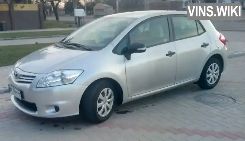 Хетчбек Toyota Auris 2011 1.4 л. Ручна / Механіка обл. Миколаївська, Вознесенськ - Фото 1/14