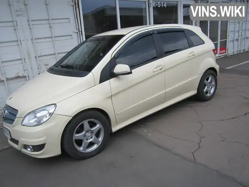 WDD2452071J566338 Mercedes-Benz B-Class 2010 Хэтчбек 2 л. Фото 2